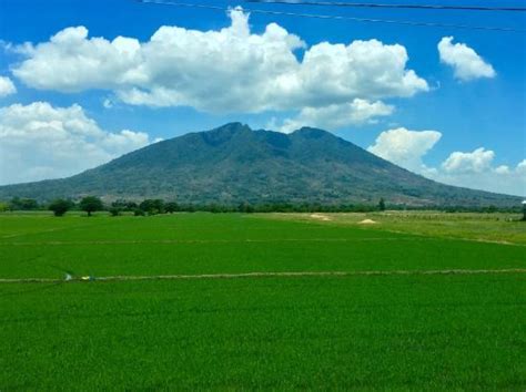 Arayat, Pampanga .